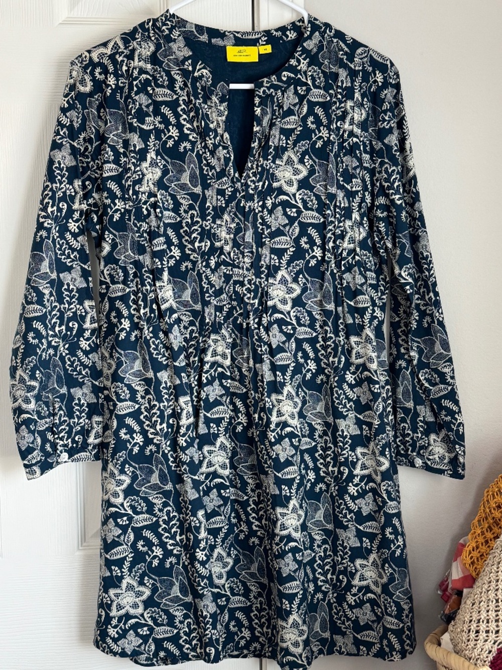 DARLING ROLLER RABBIT. DIGITAL PRINTED EMBROIDERED CREWEL LOOK DRESS